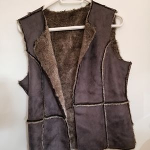 Reversible faux fur vest